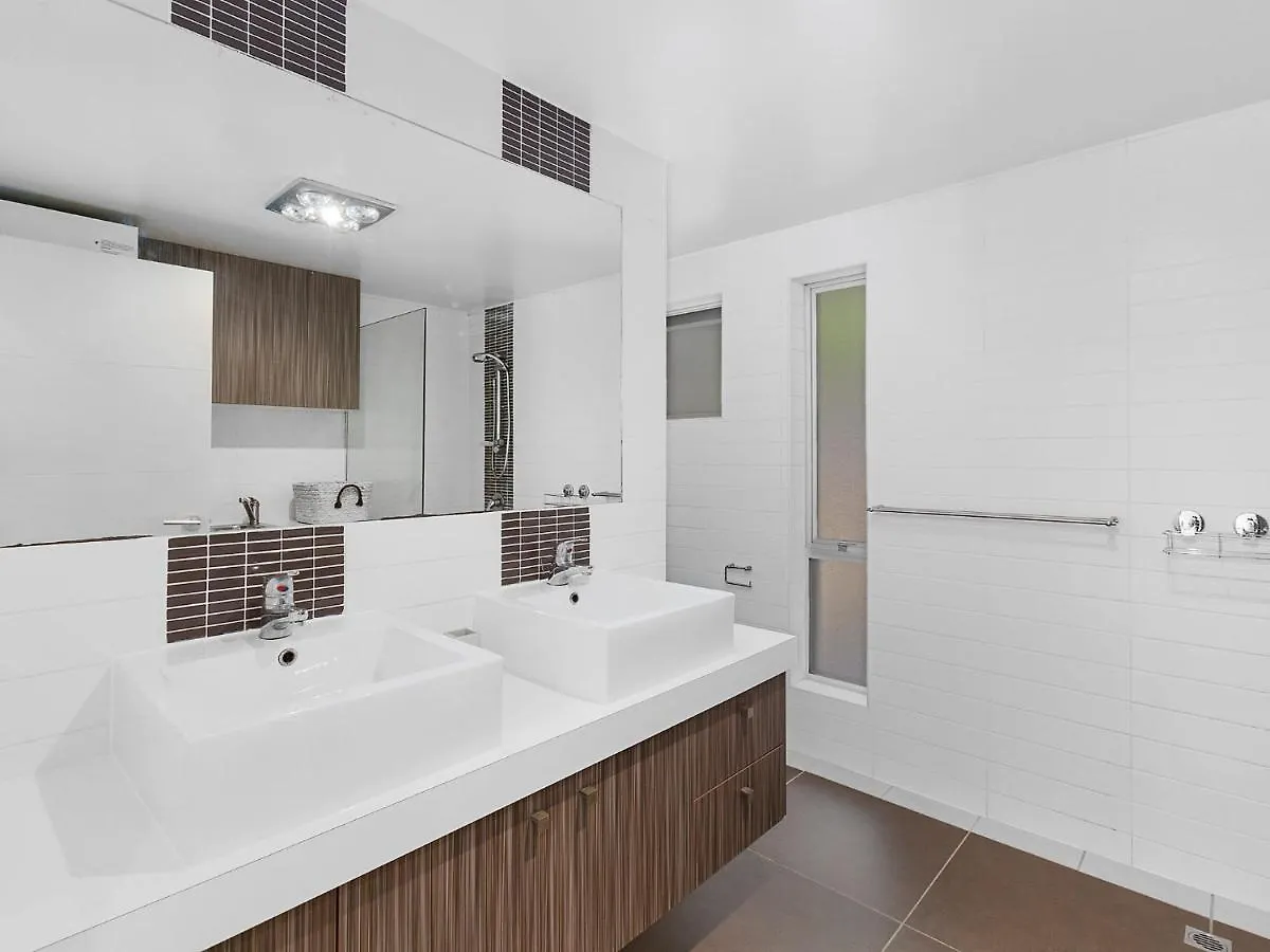 Apartment 1 Attunga Heights 4 Noosa Heads